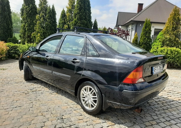 Ford Focus cena 3790 przebieg: 214000, rok produkcji 2003 z Szczucin małe 211